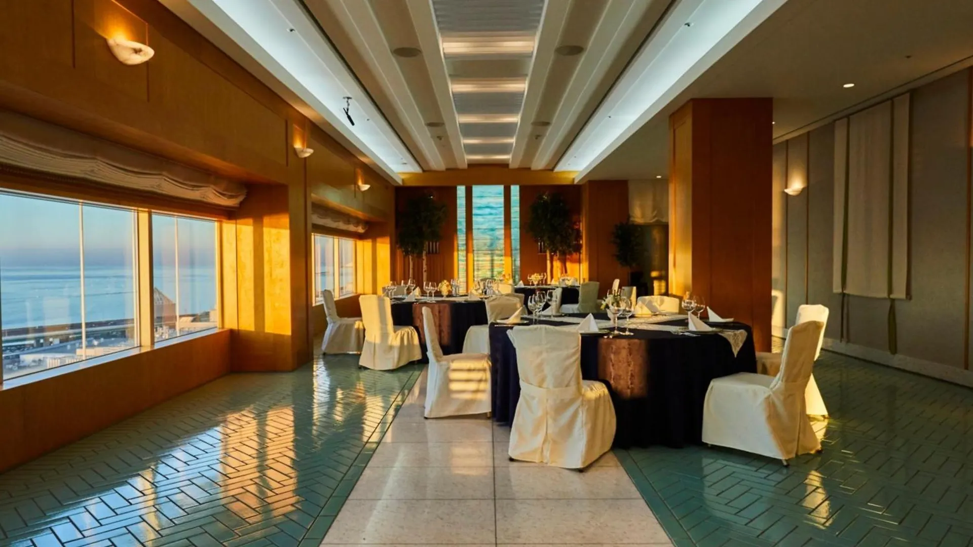 Kansai Airport Washington Hotel Izumisano 4*,