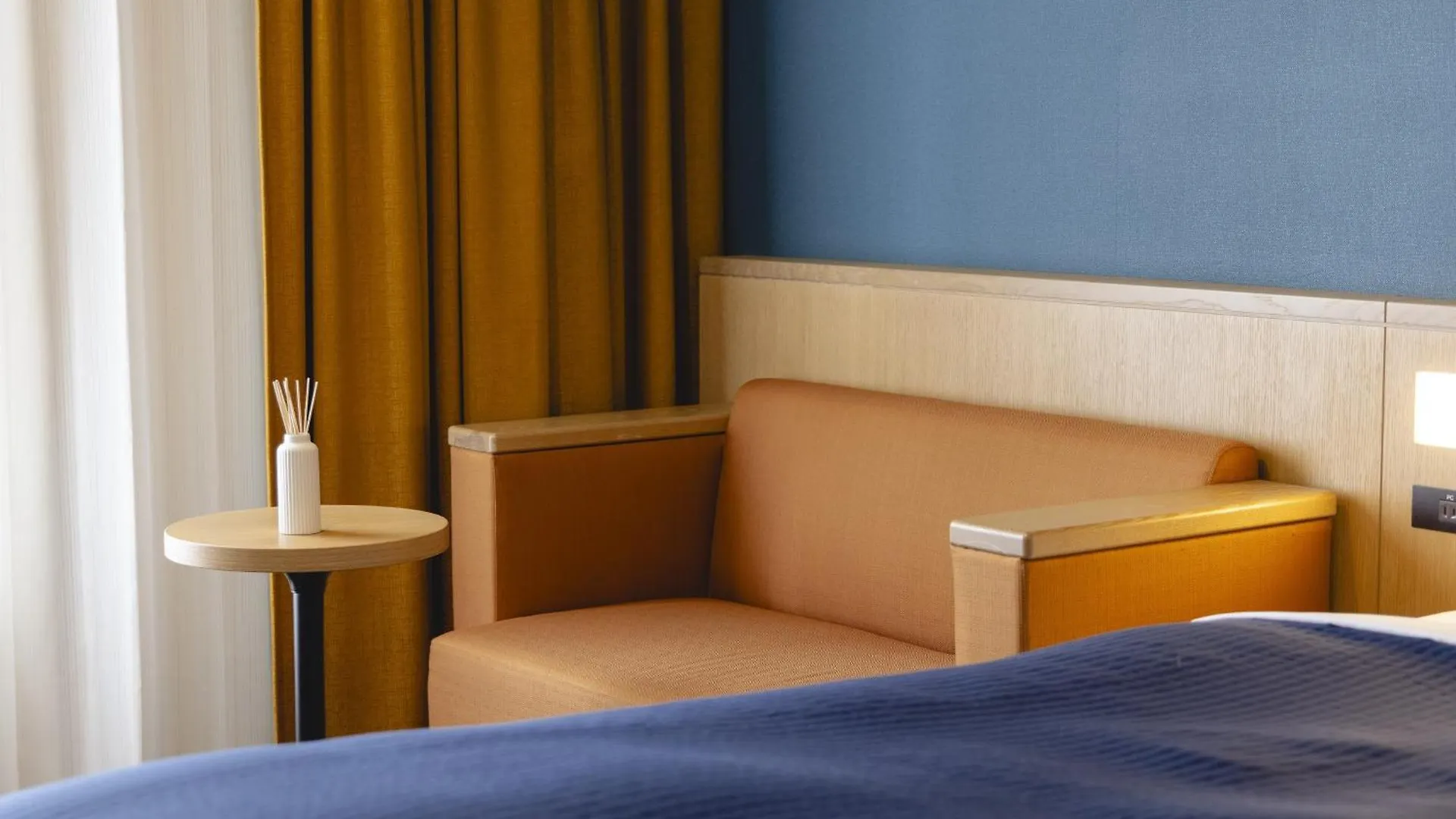 Kansai Airport Washington Hotel Izumisano 4*,  Japan