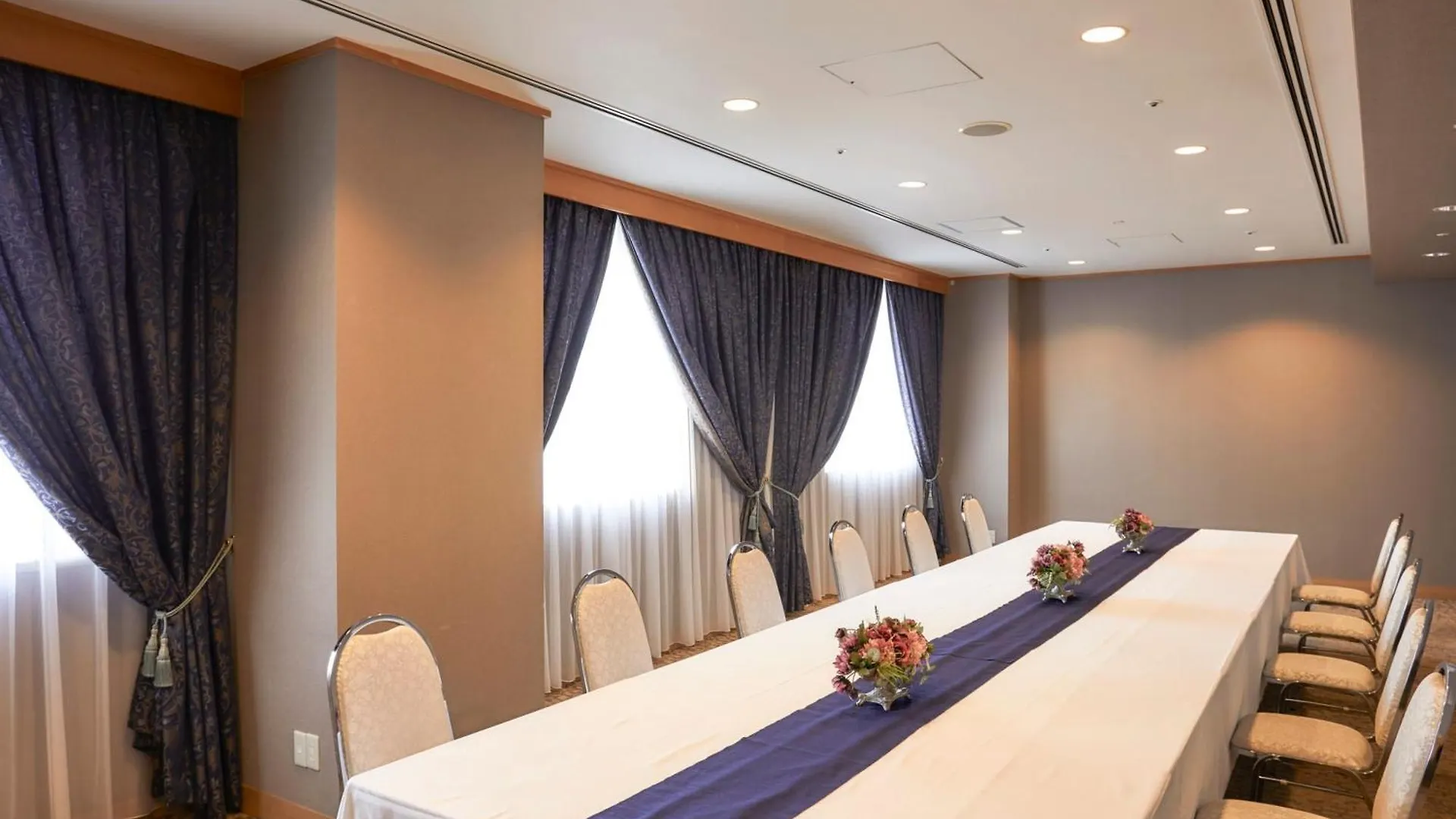 Kansai Airport Washington Hotel Izumisano 4*,