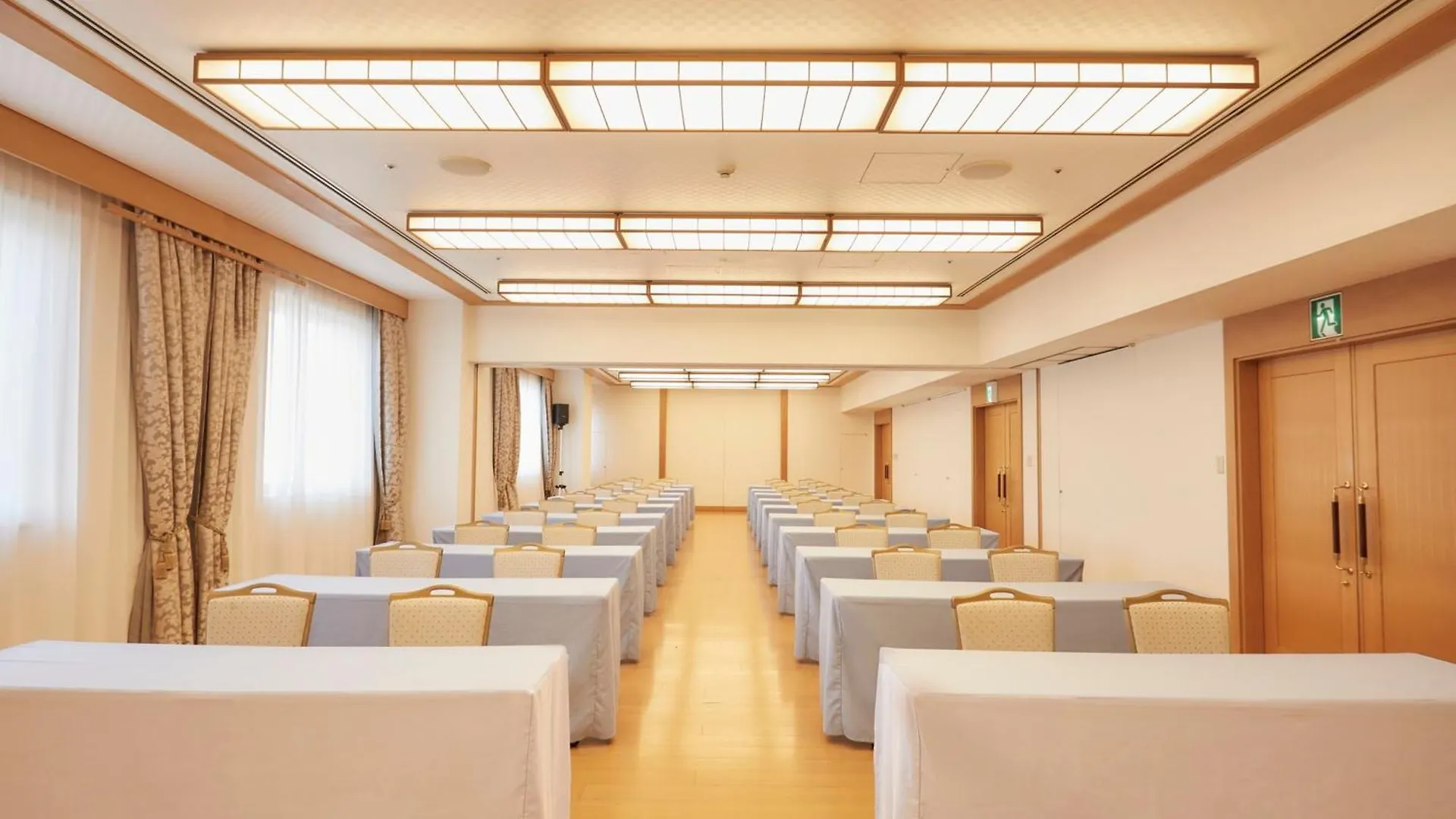 Kansai Airport Washington Hotel Izumisano 4*,  Japan